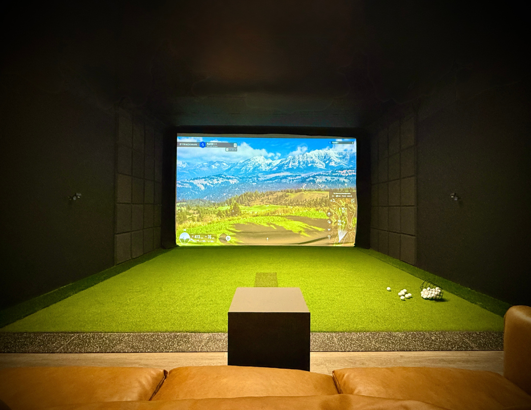 Tecumseh Indoor Golf Driving Range with Simulators & Screen